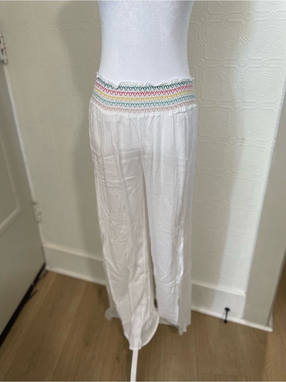Women’s White Elastic Waist Smocked Beach Pants